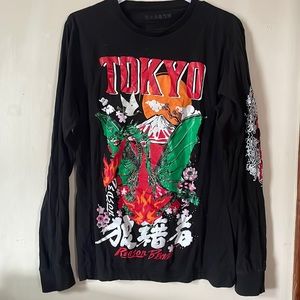 Graphic long sleeve